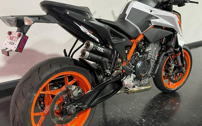 2021 KTM Duke 890 R