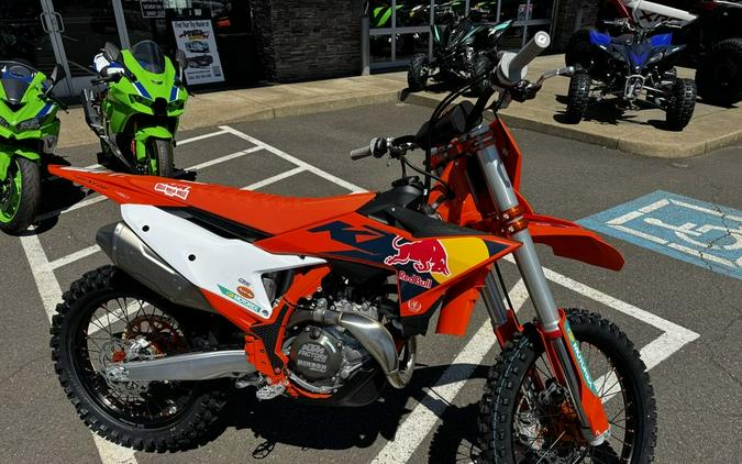 2024 KTM 450 SX-F Factory Edition First Look [17 Fast Facts]