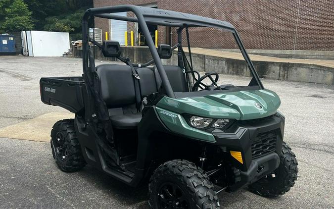 2025 Can-Am Defender DPS HD7 Compass Green