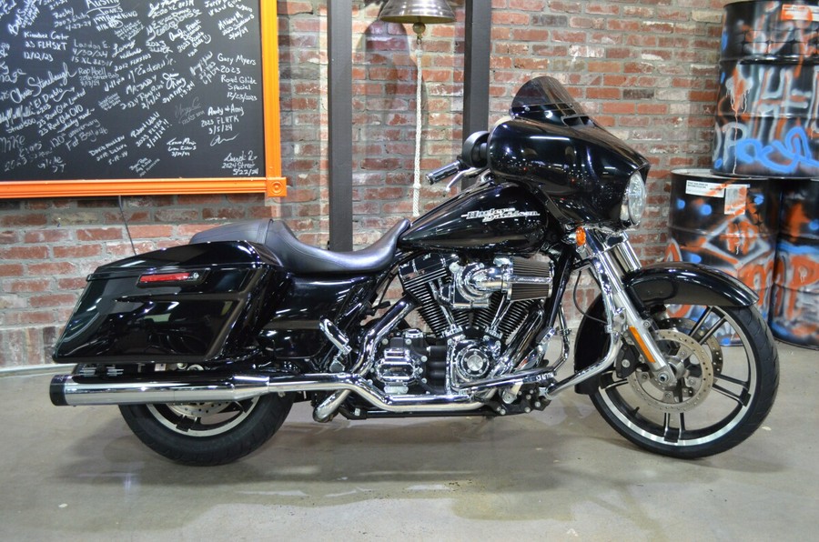 2014 Harley-Davidson Street Glide Vivid Black