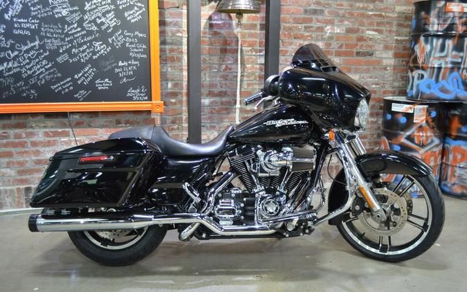 2014 Harley-Davidson Street Glide Vivid Black