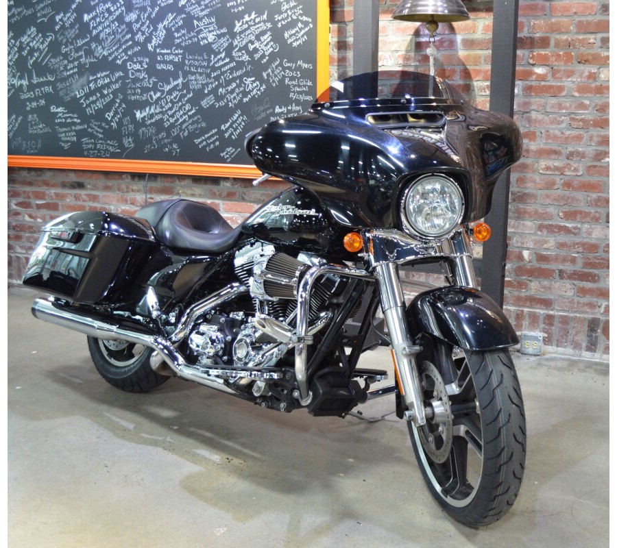 2014 Harley-Davidson Street Glide Vivid Black