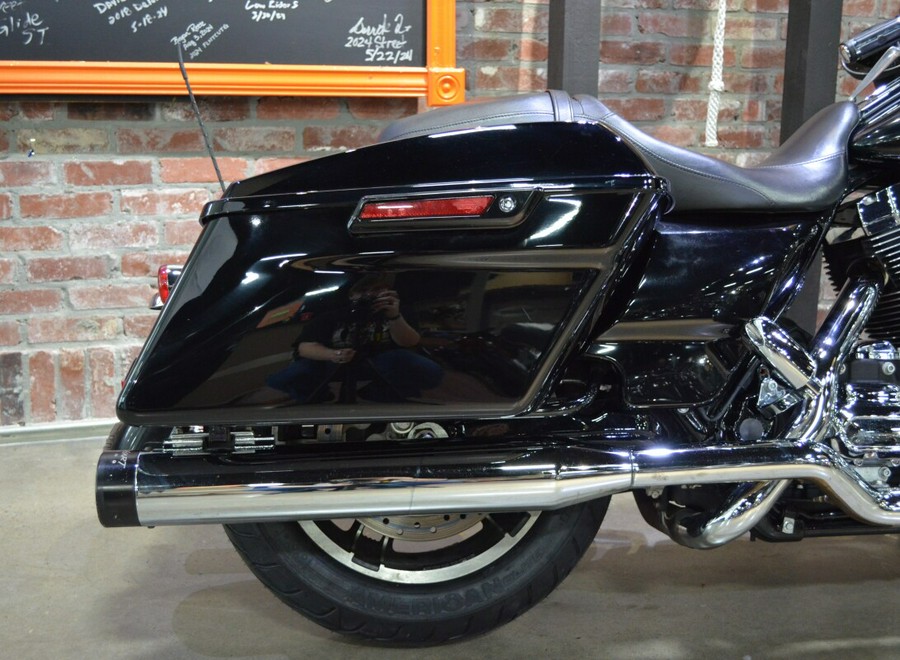 2014 Harley-Davidson Street Glide Vivid Black