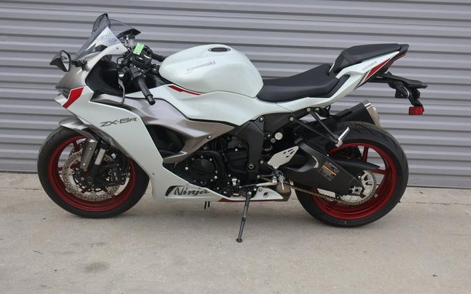 2025 Kawasaki Ninja ZX-6R ABS