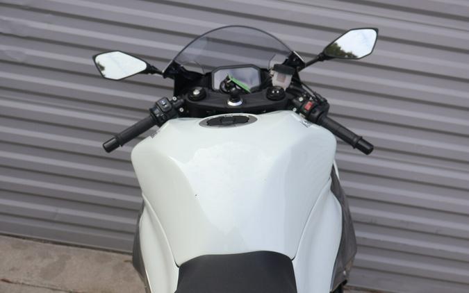 2025 Kawasaki Ninja ZX-6R ABS