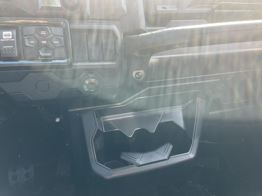 2026 Can-Am Defender PRO Limited