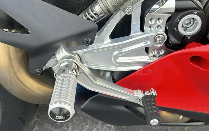 2024 Ducati Panigale V4 R