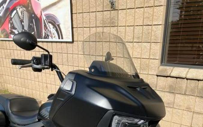 2021 Indian Motorcycle® Challenger® Dark Horse Thunder Black Smoke