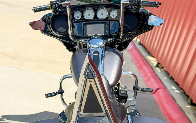 2016 Harley-Davidson® Street Glide® Special FLHXS