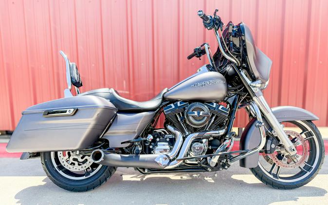 2016 Harley-Davidson® Street Glide® Special FLHXS