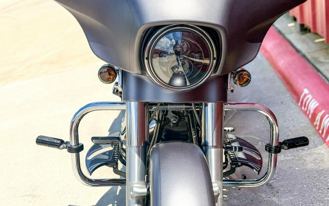 2016 Harley-Davidson® Street Glide® Special FLHXS