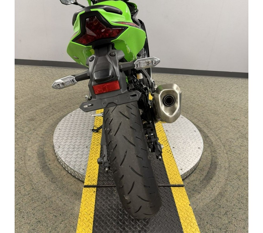 2024 Kawasaki Ninja® ZX™-4RR ABS KRT Edition ABS