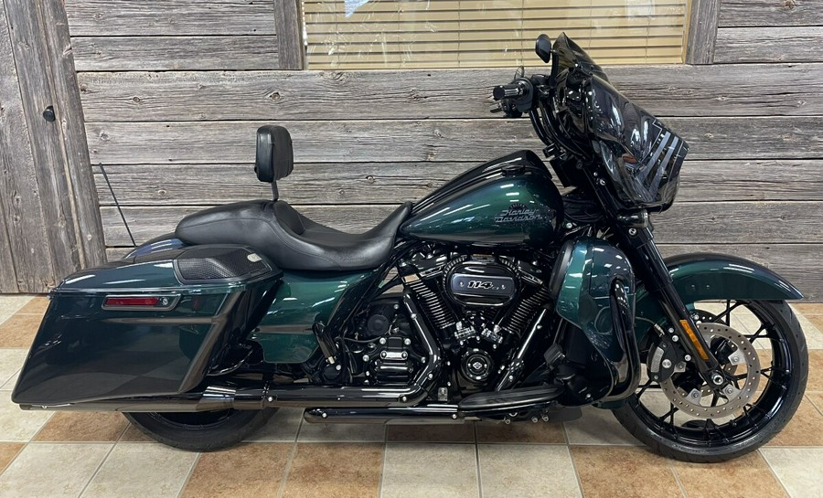 2021 Harley-Davidson Street Glide Special Snake Venom – Black Finish