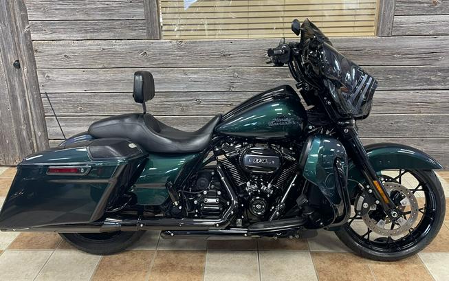 2021 Harley-Davidson Street Glide Special Snake Venom – Black Finish