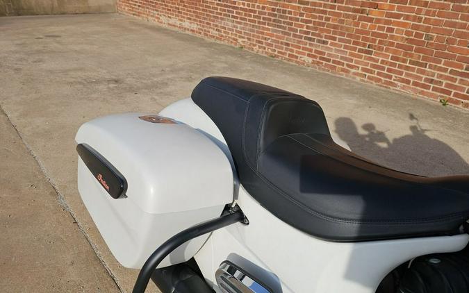 2020 Indian Motorcycle® Roadmaster® Dark Horse® White Smoke