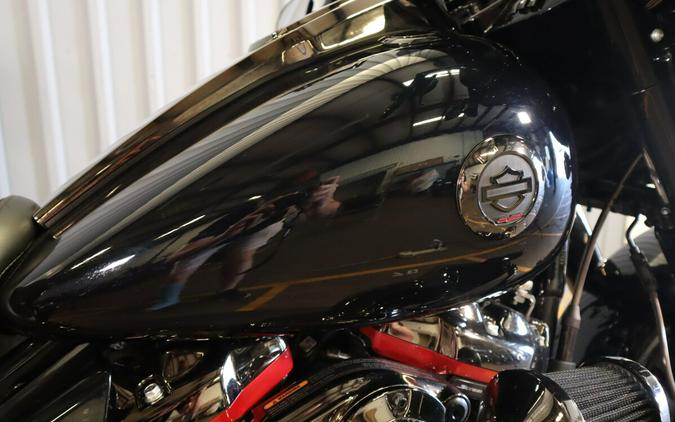 2022 Harley-Davidson CVO Street Glide