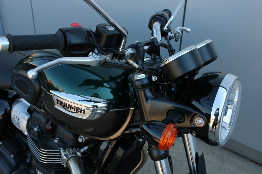 2024 Triumph Bonneville T100 Competition Green/Ironstone