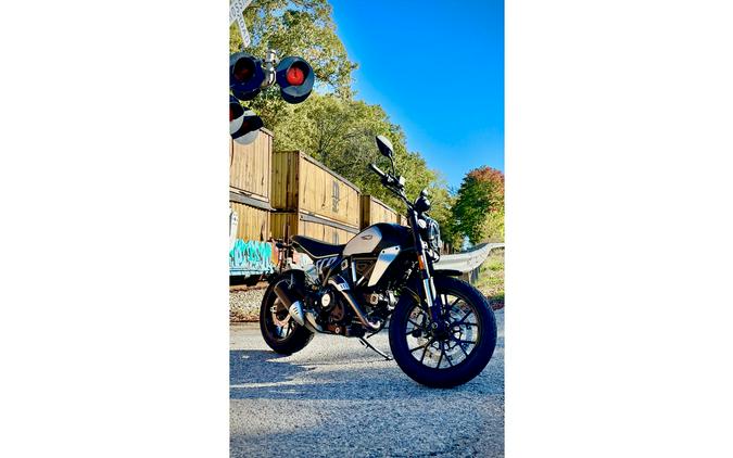 2024 Ducati Scrambler Icon