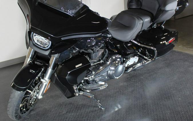 2026 Harley-Davidson® FLHXL Street Glide Limited