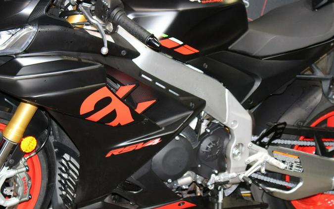 2024 Aprilia RSV4 1100