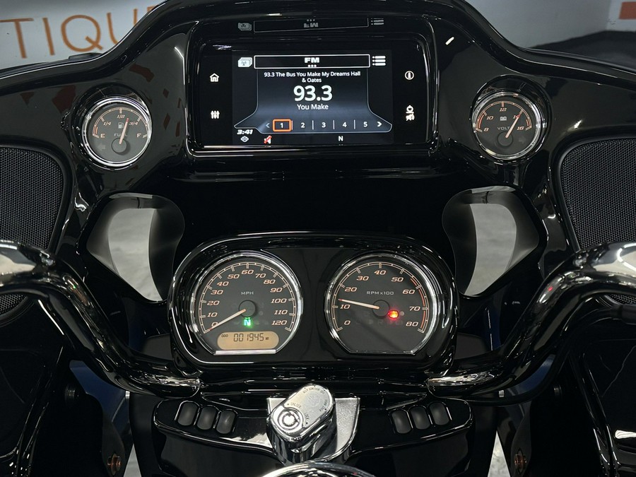 2023 HARLEY DAVIDSON ROAD GLIDE 3