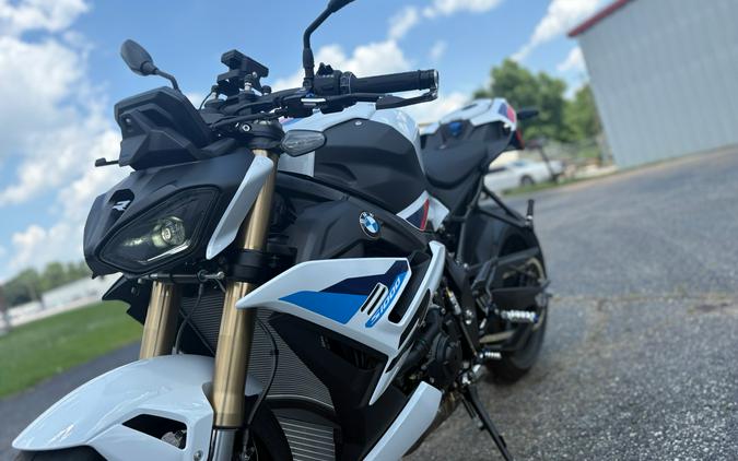 2026 BMW S 1000 R