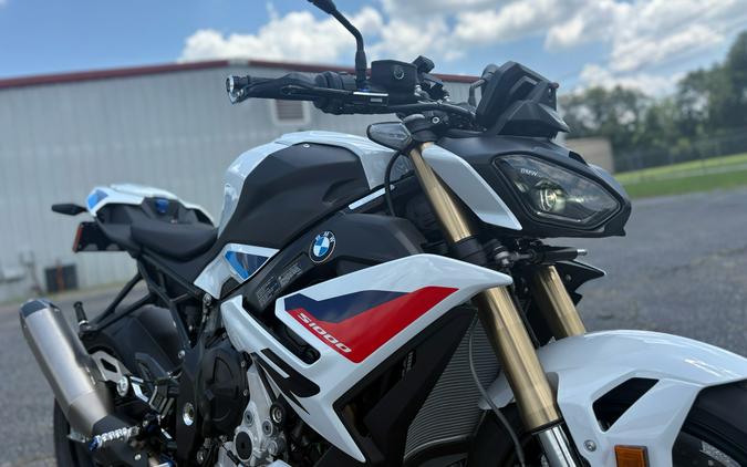 2026 BMW S 1000 R