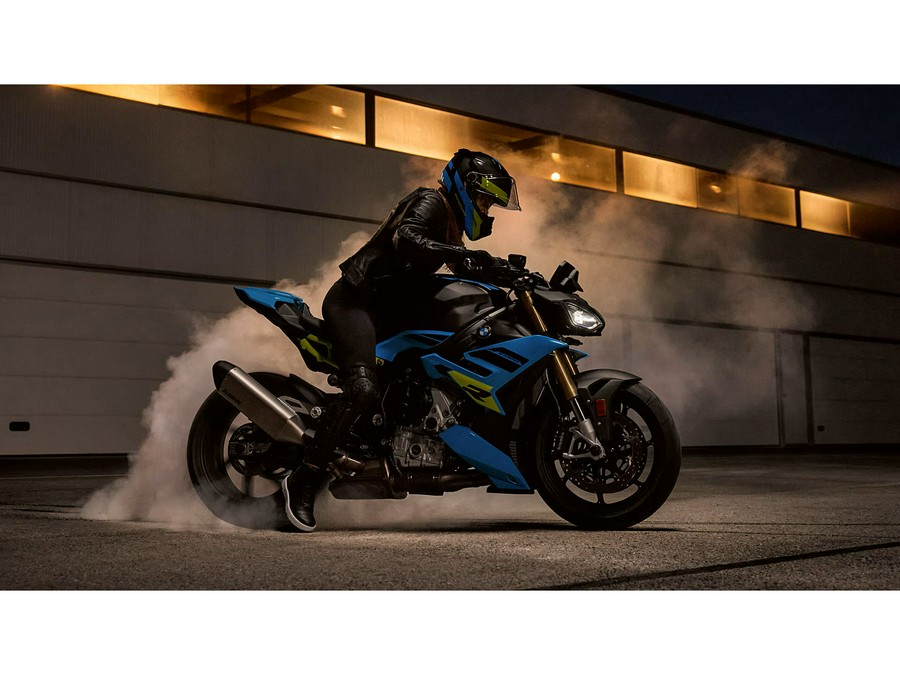 2026 BMW S 1000 R
