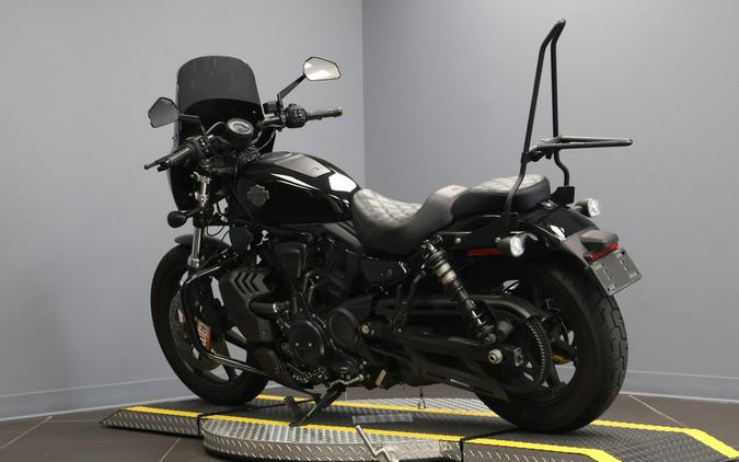 2025 Harley-Davidson® Nightster® Vivid Black