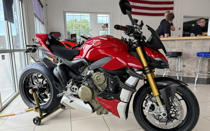 2022 Ducati STREETFIGHTER V4S