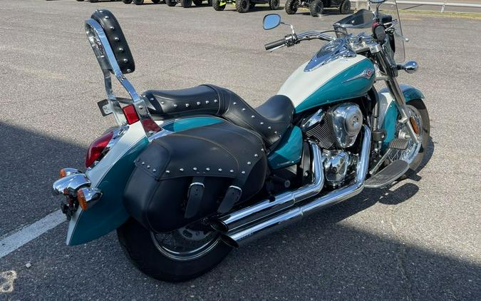 2022 Kawasaki Vulcan® 900 Classic LT