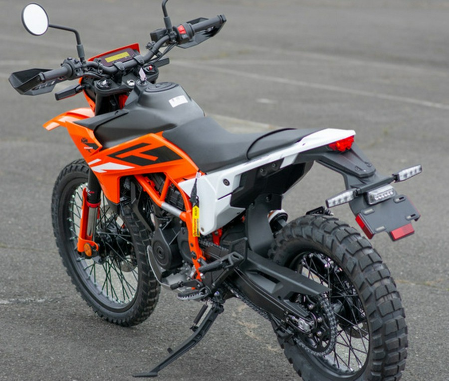 2026 KTM Enduro 390 R