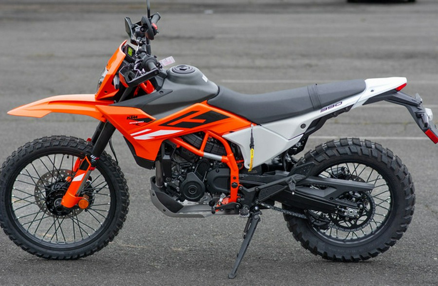 2026 KTM Enduro 390 R