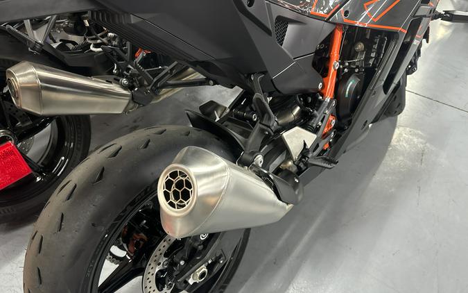 2026 KTM 990 RC R