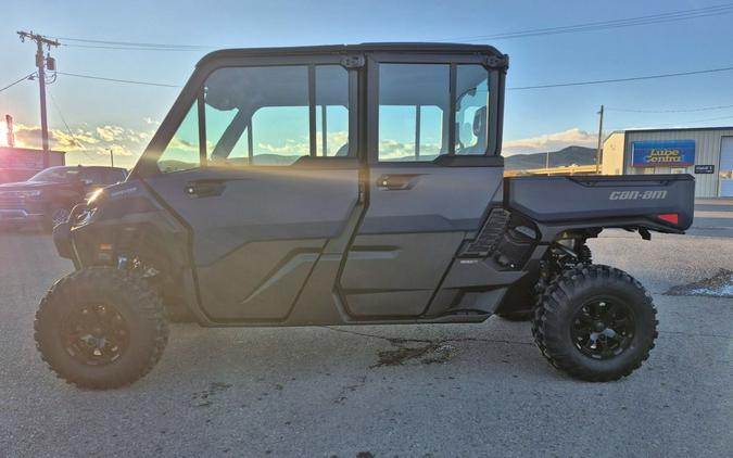 2026 Can-Am® Defender MAX XT CAB HD11 With 10.25 in.display