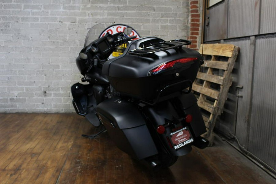 2023 Indian Motorcycle® Roadmaster® Dark Horse® Black Smoke