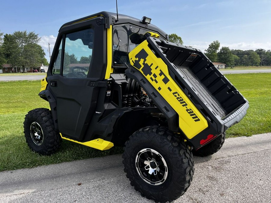 2019 Can-Am® Defender X™ mr HD10