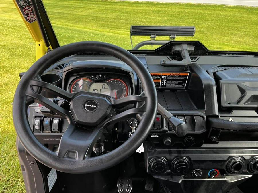 2019 Can-Am® Defender X™ mr HD10