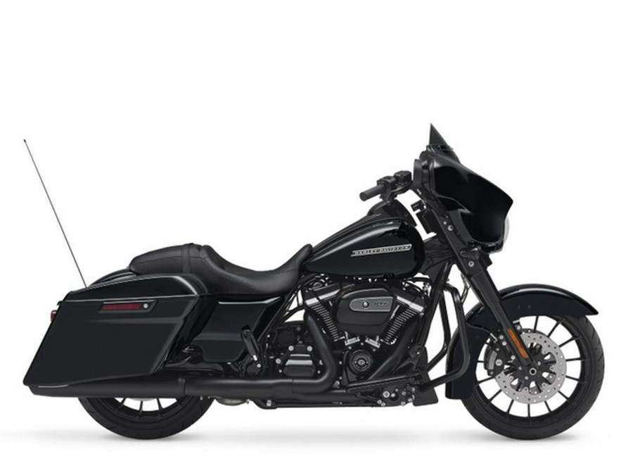 2018 Harley-Davidson FLHXS - Street Glide Special