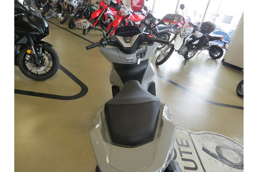 2025 Honda PCX ABS