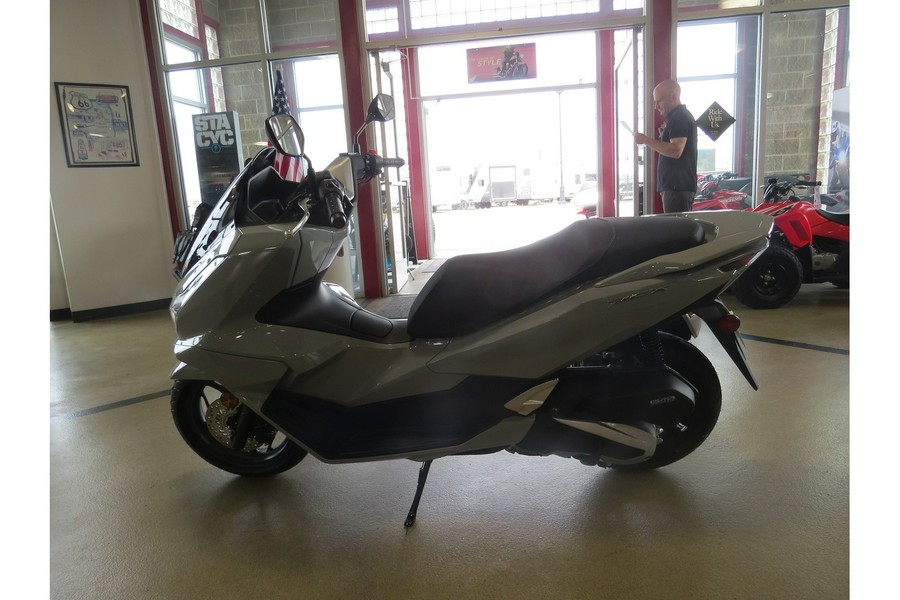 2025 Honda PCX ABS