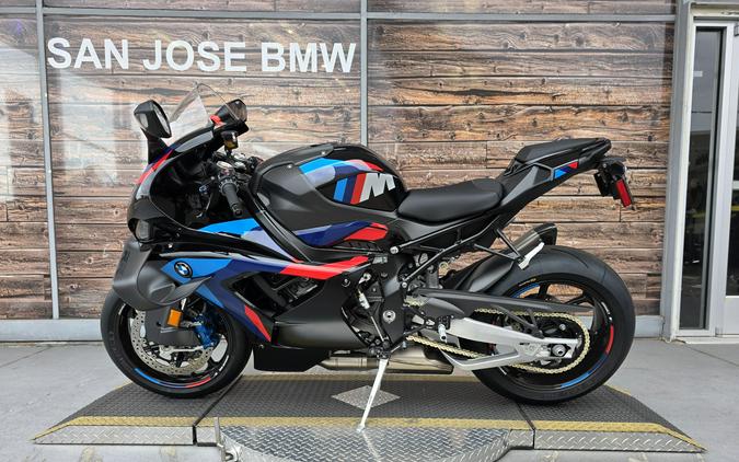 2026 BMW M 1000 RR