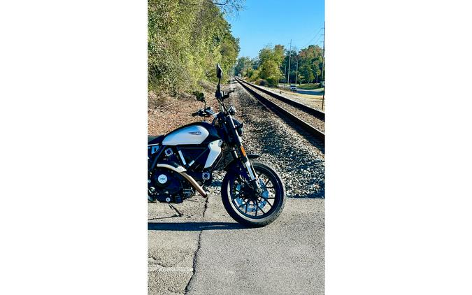 2024 Ducati Scrambler Icon