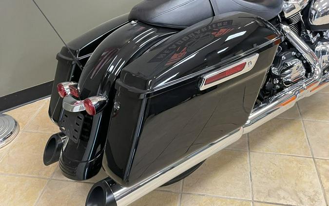 2021 Harley-Davidson Street Glide® Base