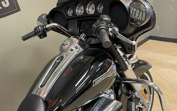 2021 Harley-Davidson Street Glide® Base