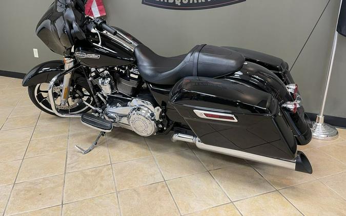 2021 Harley-Davidson Street Glide® Base