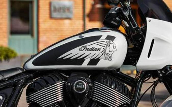 2024 Indian Motorcycle® Sport Chief Ghost White Metallic Smoke