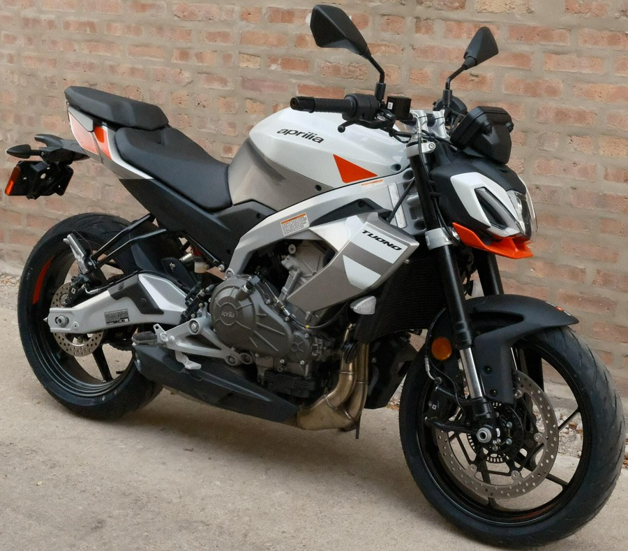 2025 Aprilia Tuono 457