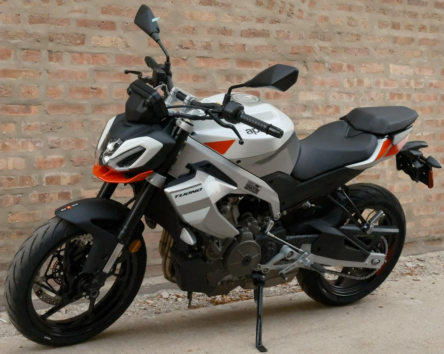 2025 Aprilia Tuono 457