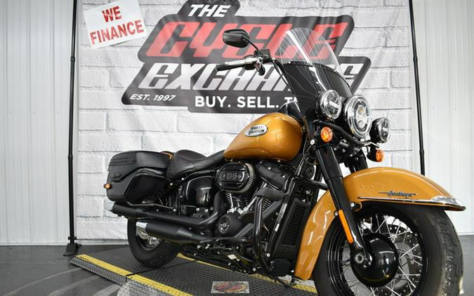 2023 Harley-Davidson FLHCS - Heritage Classic